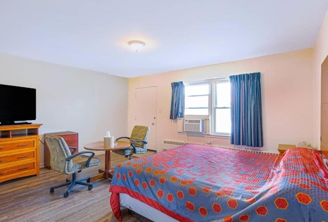 Hillside Manor Motel エクステリア 写真